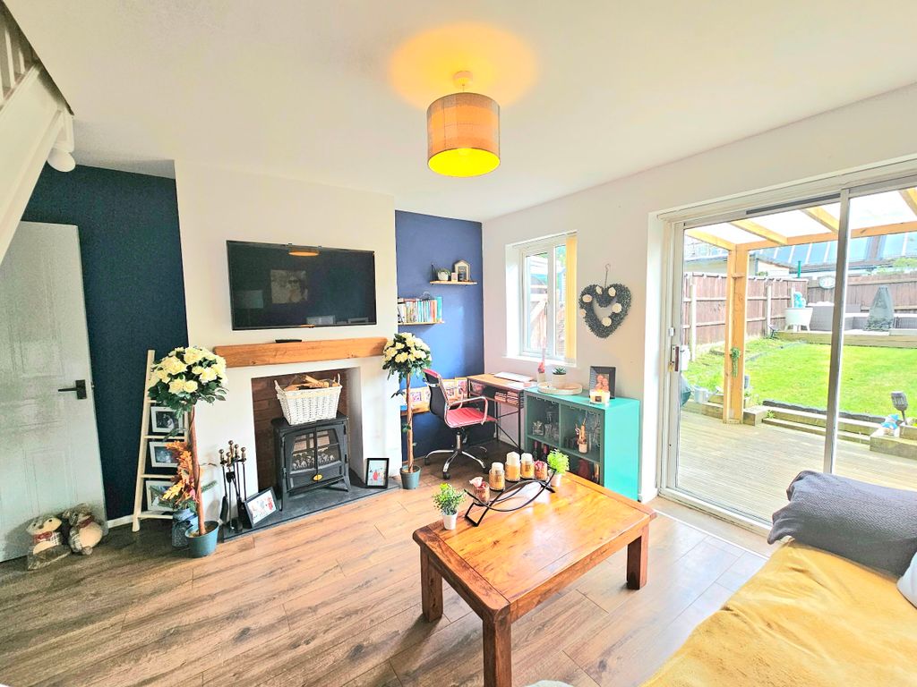 Property photo 2 of 17