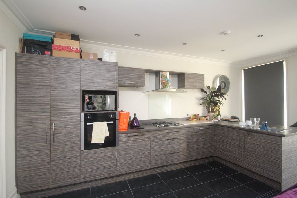 Property photo 3 of 8 Picture No. 02