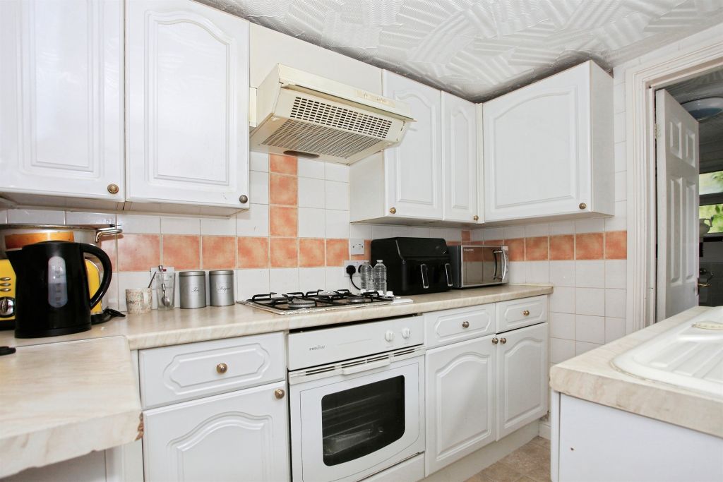 Property photo 3 of 14