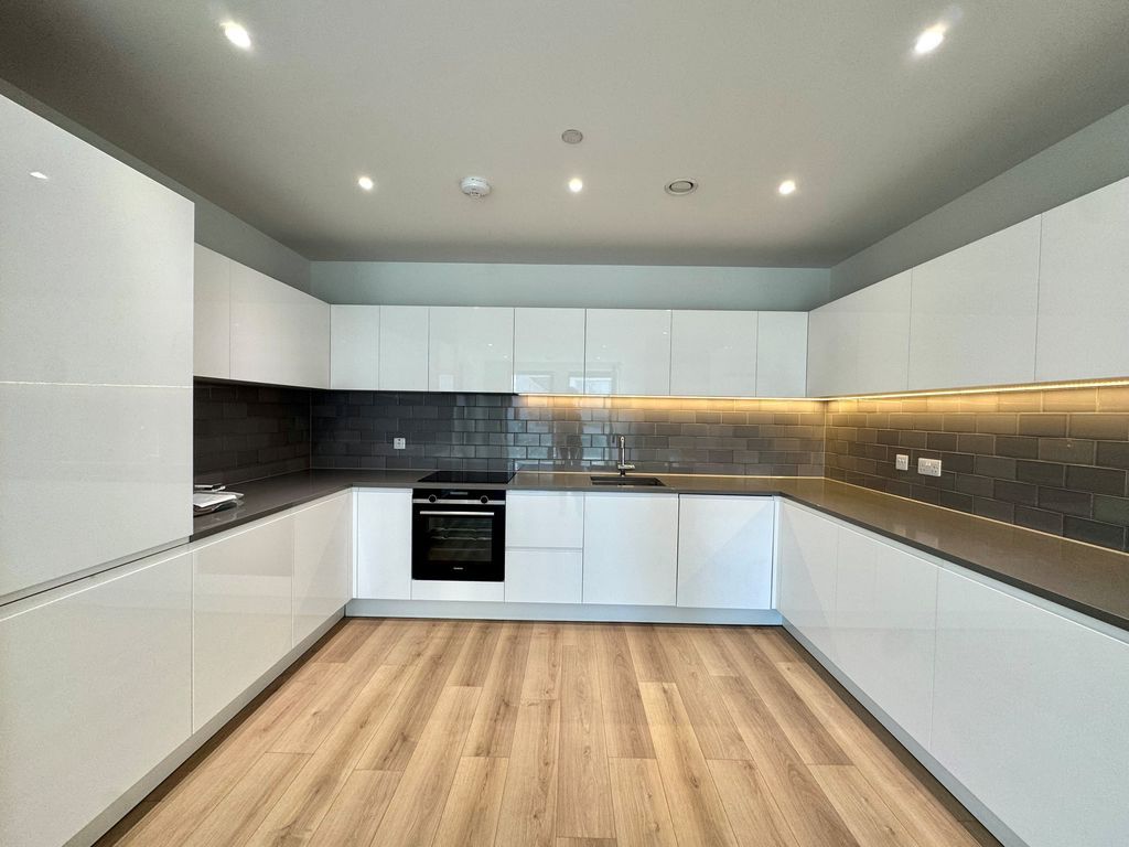 Property photo 3 of 10 Photo 7