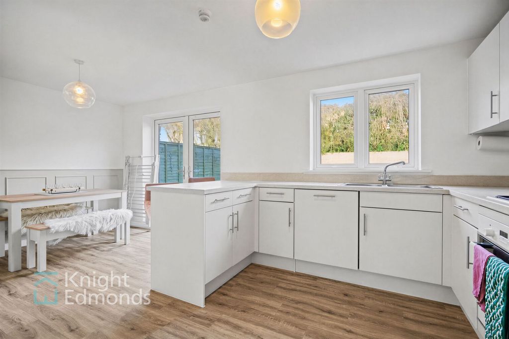 Property photo 1 of 16 Kitchen