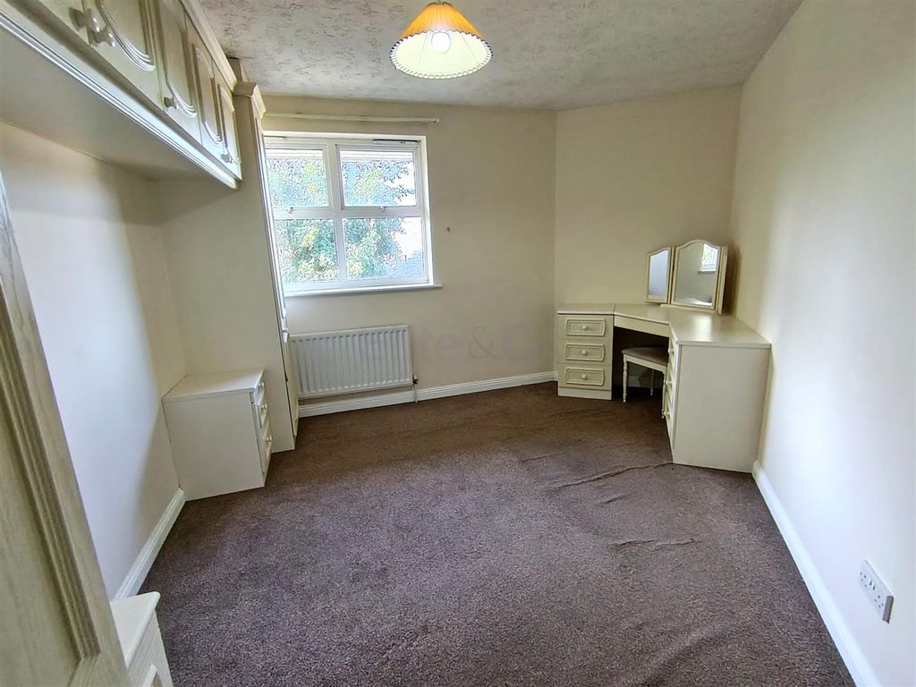 Property photo 2 of 16 Bedroom One