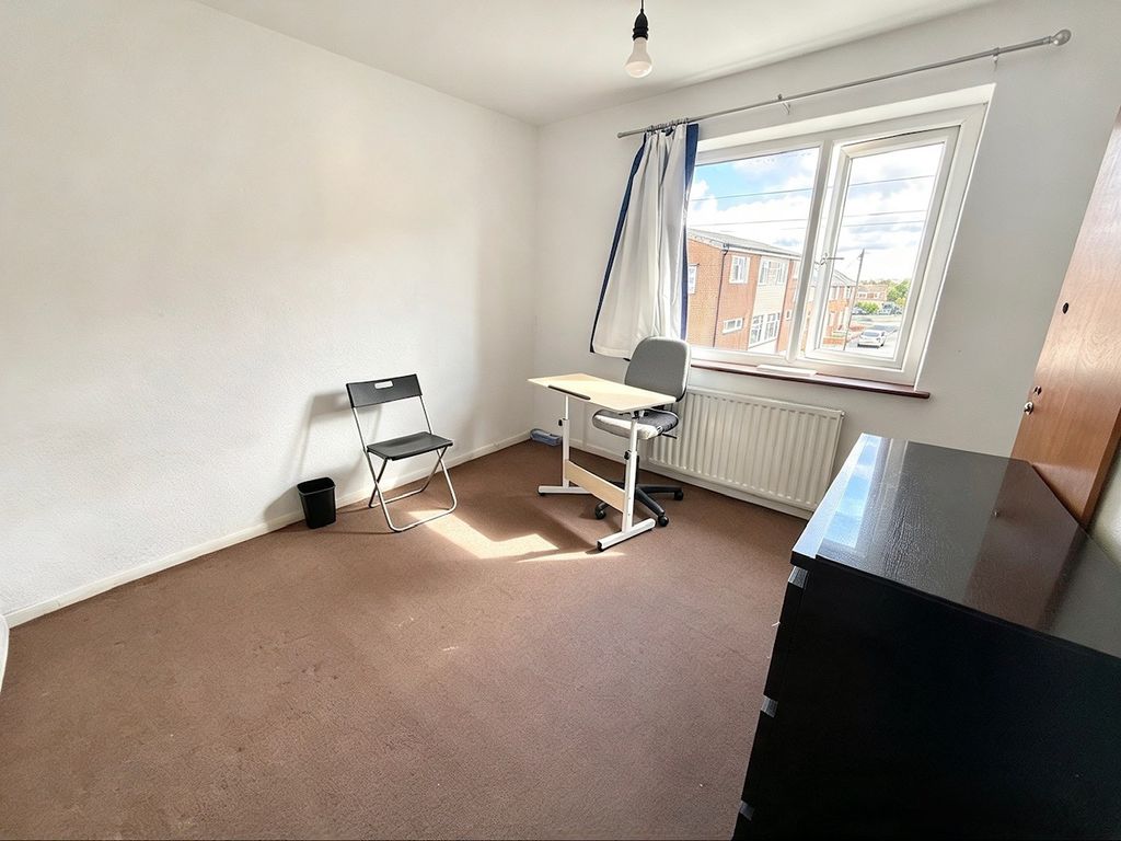 Property photo 2 of 6