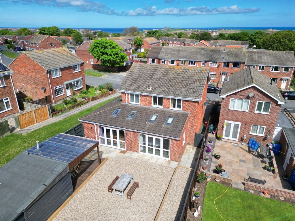 Property photo 1 of 25