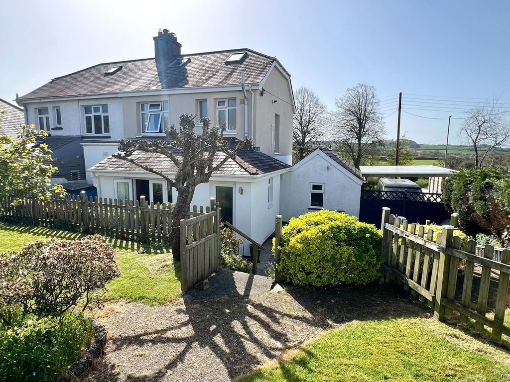 Property photo 2 of 30