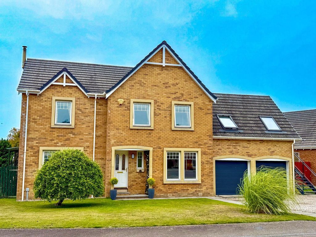 Property photo 1 of 41