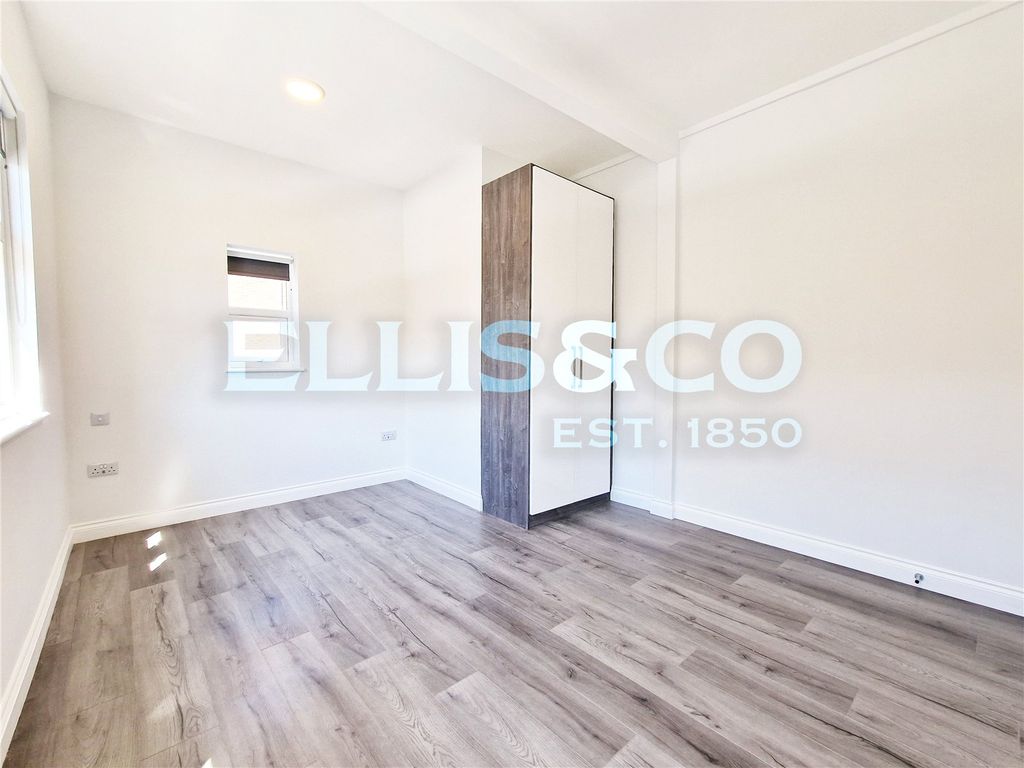 Property photo 2 of 10 Picture No. 02