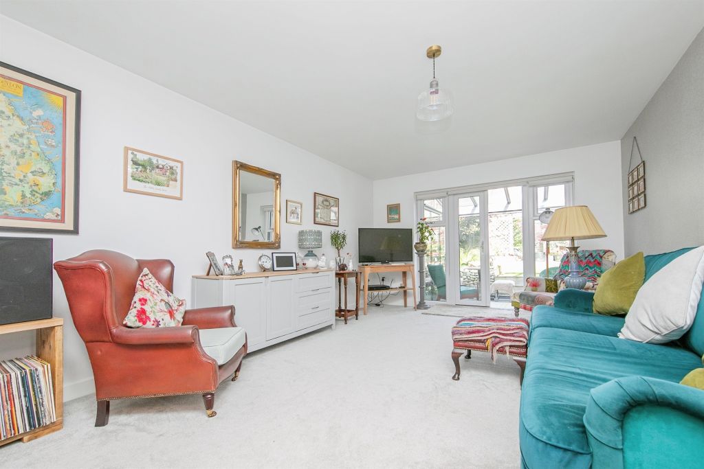 Property photo 3 of 18