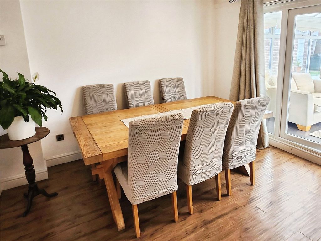 Property photo 3 of 20 Dining Room