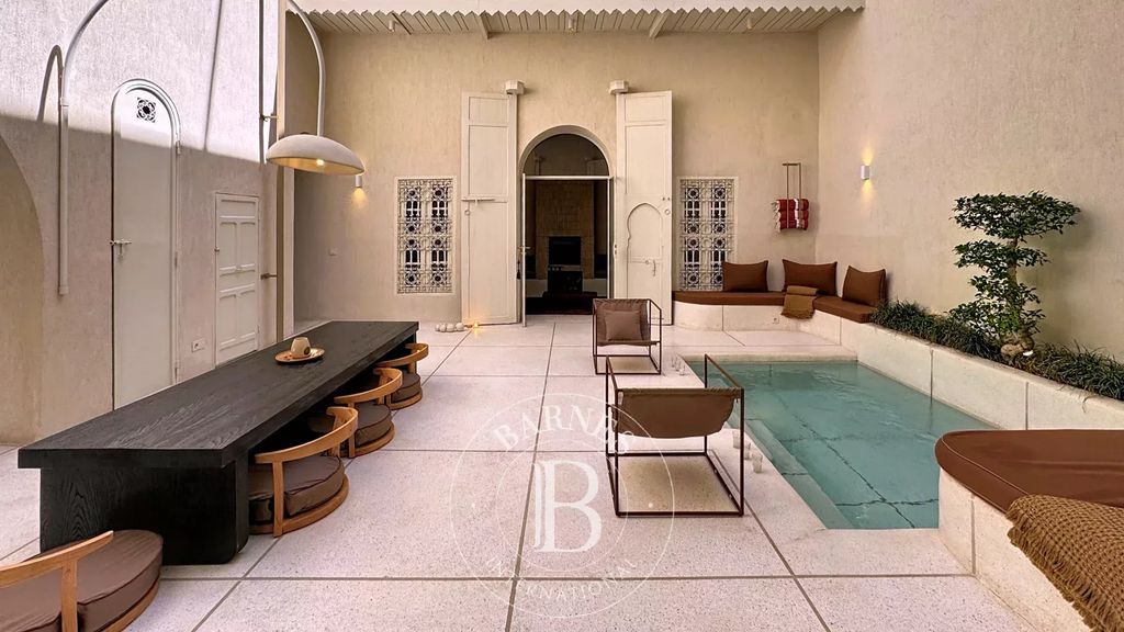 Property photo 3 of 34