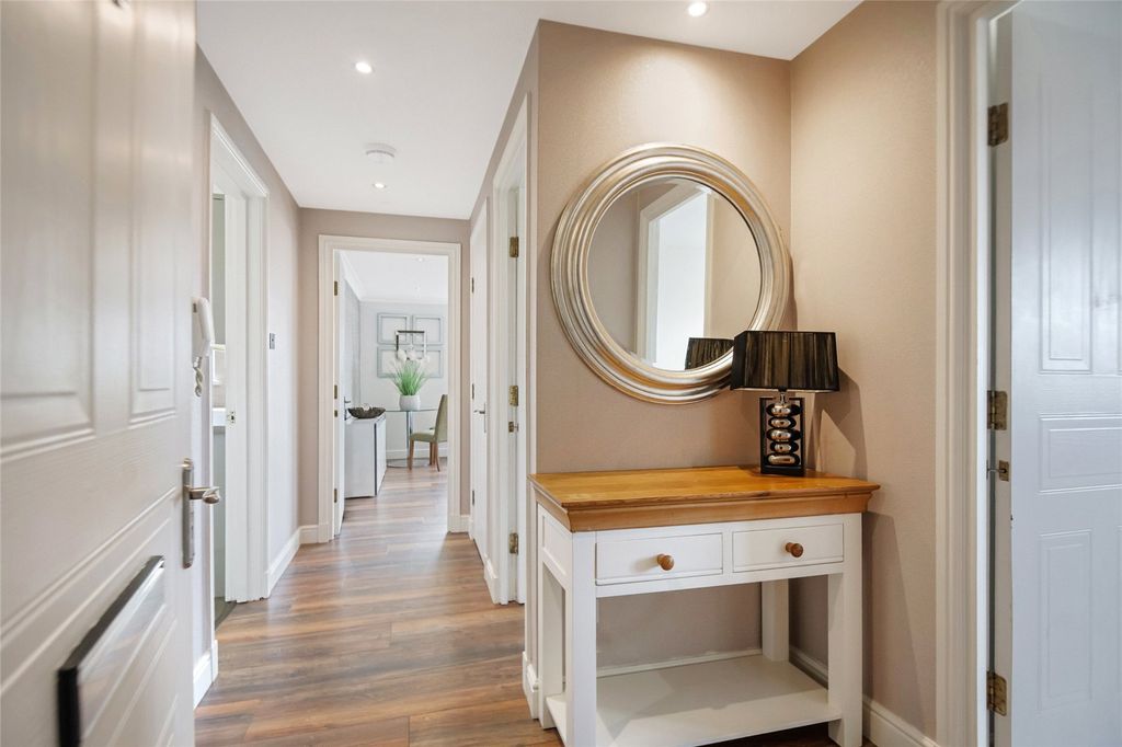 Property photo 2 of 14 Picture No. 02