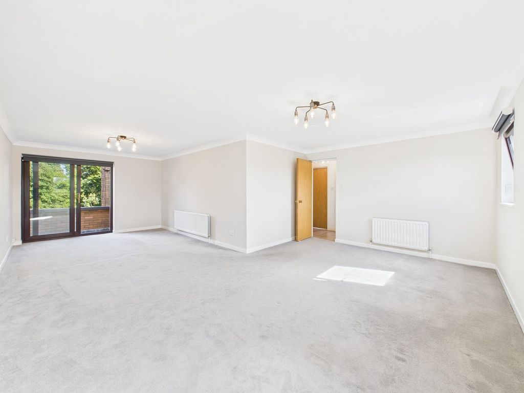 Property photo 2 of 19 Lounge-Dining Room