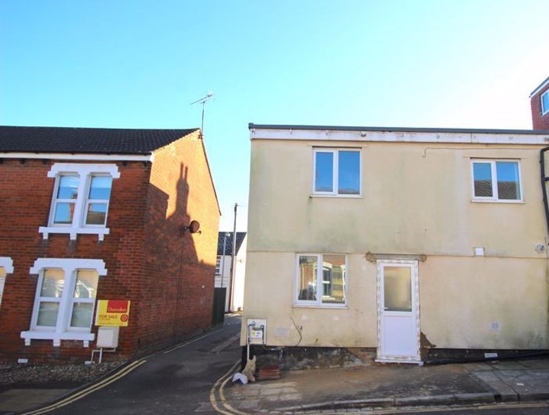 Property photo 1 of 6 Photo 7