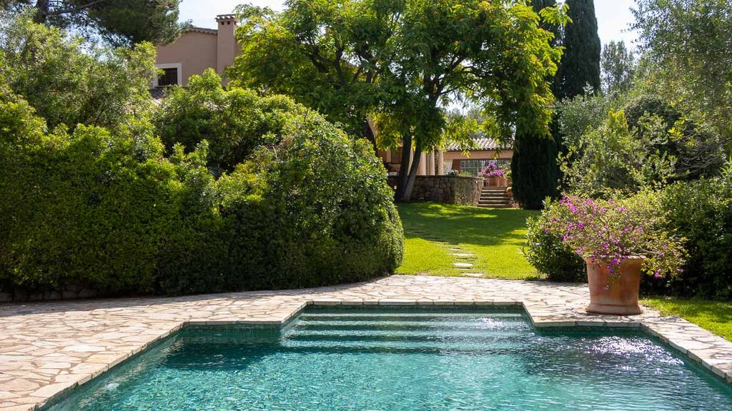 Property photo 2 of 39 77049 Small-3.Jpg