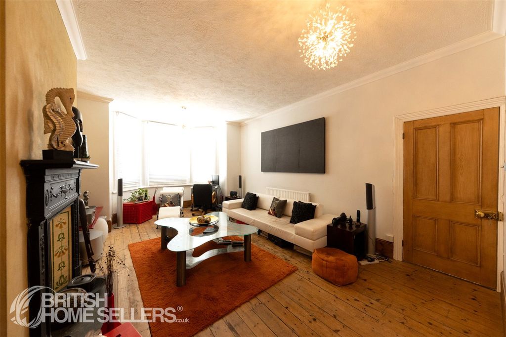 Property photo 2 of 8 Picture No. 08