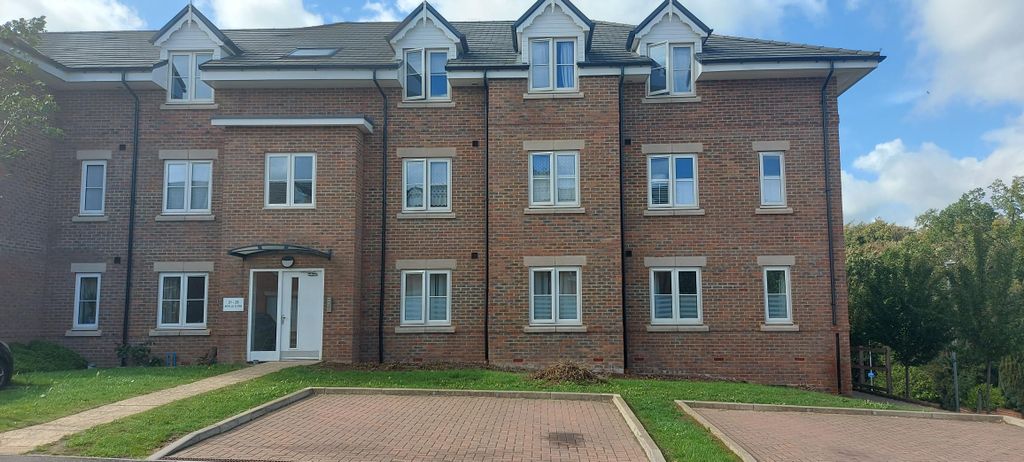 Property photo 1 of 16 External