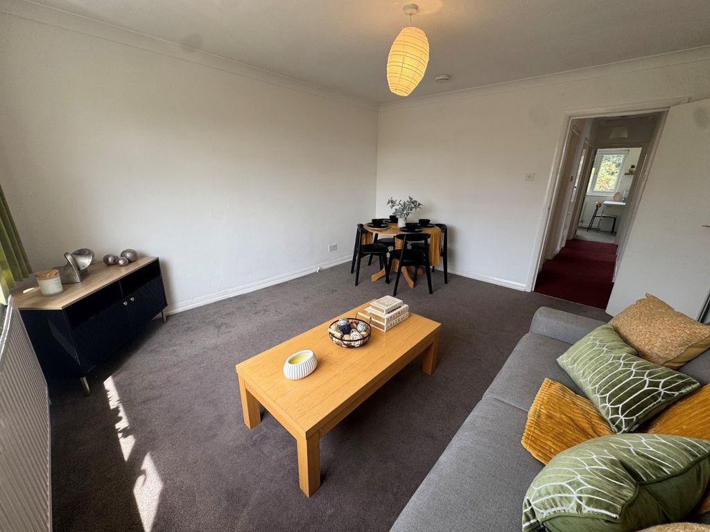 Property photo 3 of 11 Picture No. 24