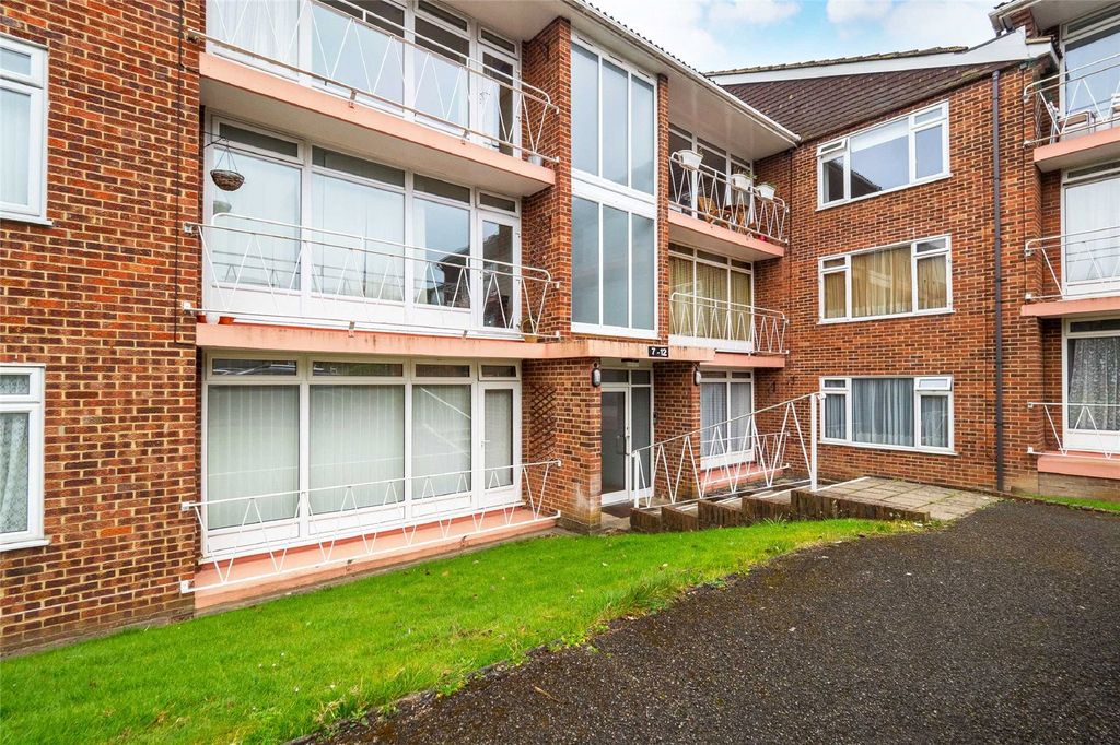 Property photo 2 of 10 Photo