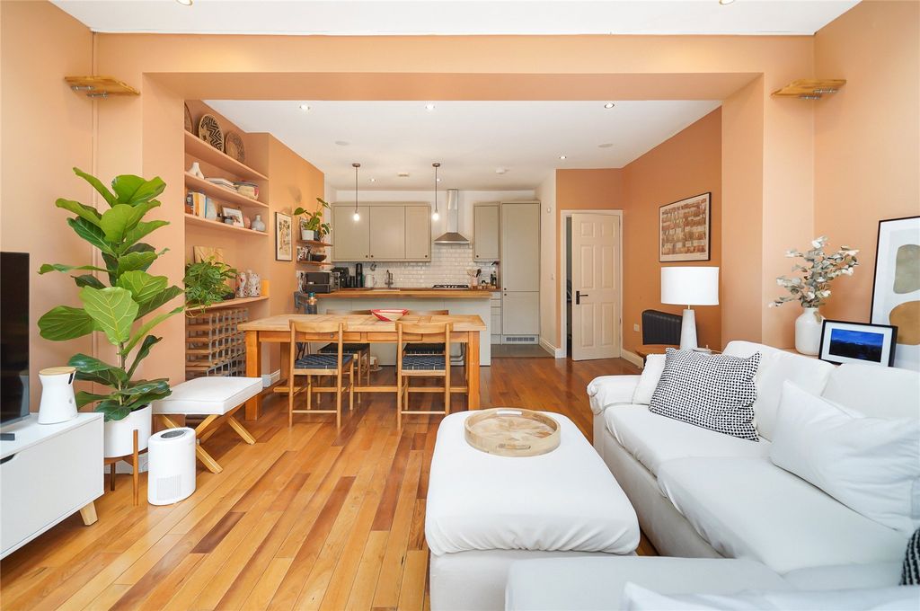 Property photo 3 of 23 Picture No. 34