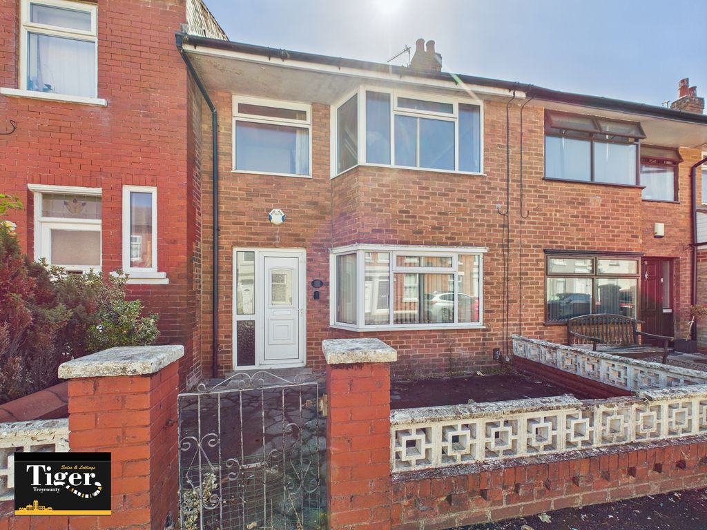 Property photo 1 of 12 Cam03440G0-Pr0401-Still011