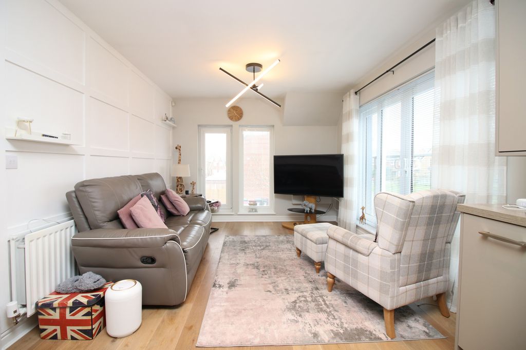 Additional image 5 of 2 bed flat for saleWindward Avenue, Fleetwood FY7