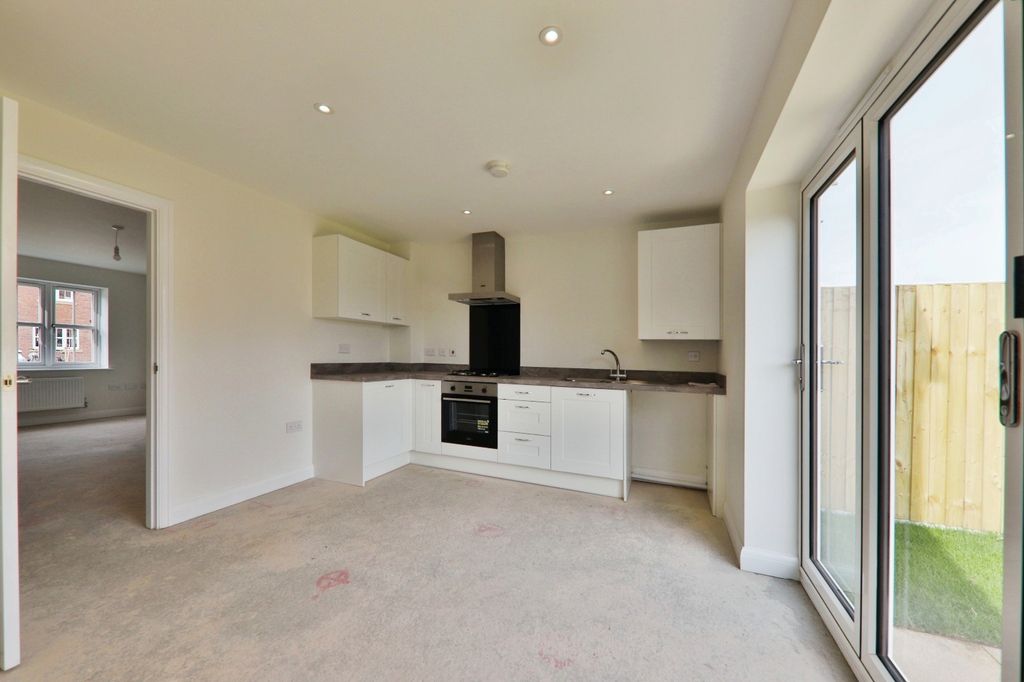 Property photo 3 of 9 2915726