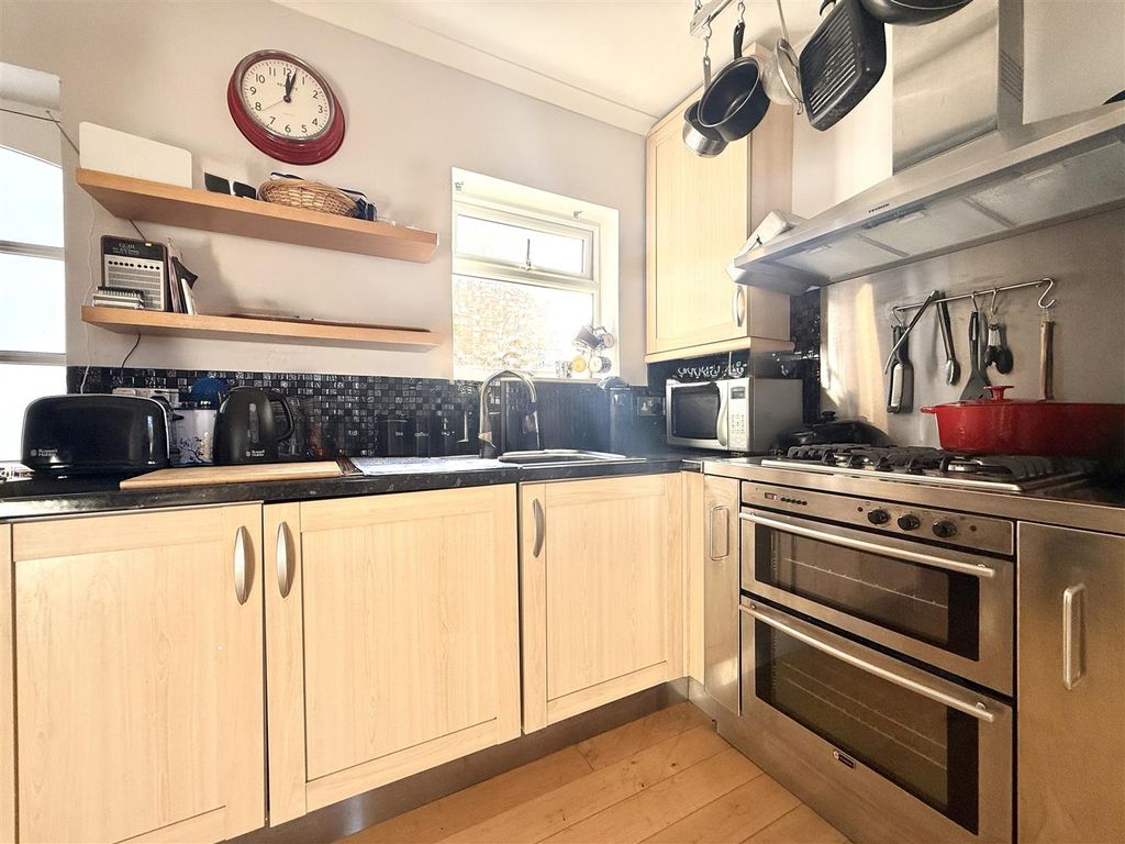 Property photo 3 of 8 Img_8803.Jpg