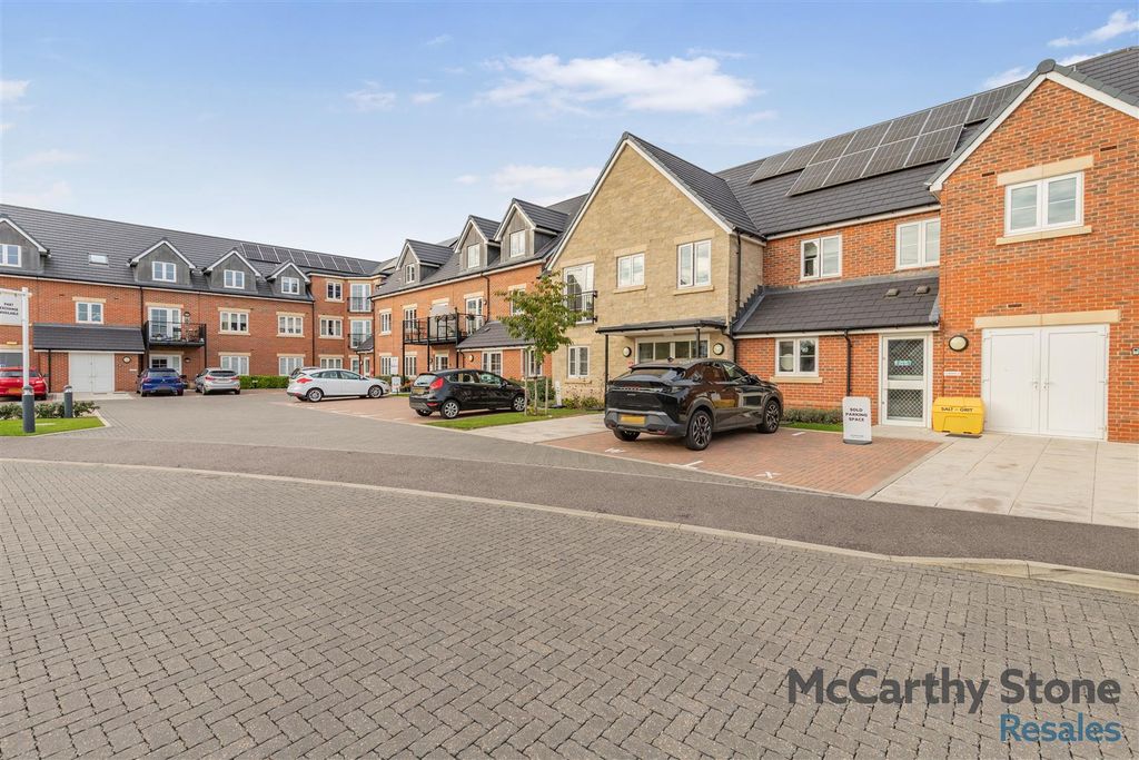 Property photo 1 of 25 8665910-Exterior01.Jpg