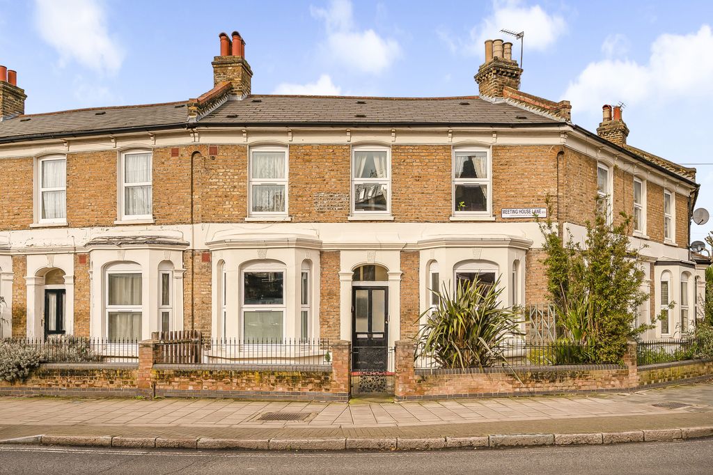 Property photo 1 of 10