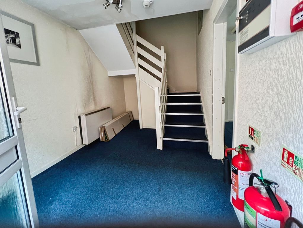 Property photo 2 of 10 Reception Hallway