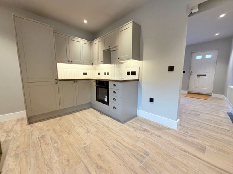 Property photo 2 of 9 Kitchen