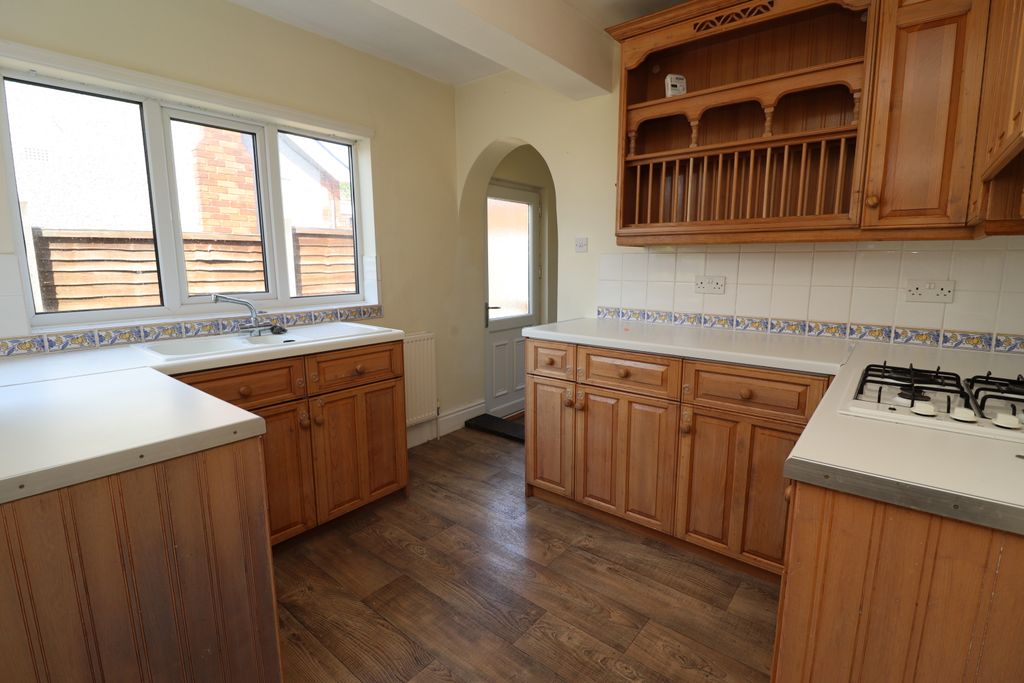 Property photo 2 of 14 Img_8993