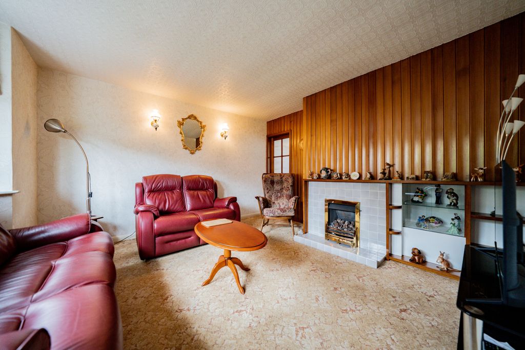 Property photo 3 of 24 Dsc02244