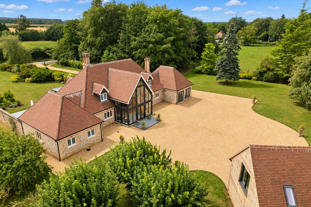 Property photo 1 of 26 Park House External
