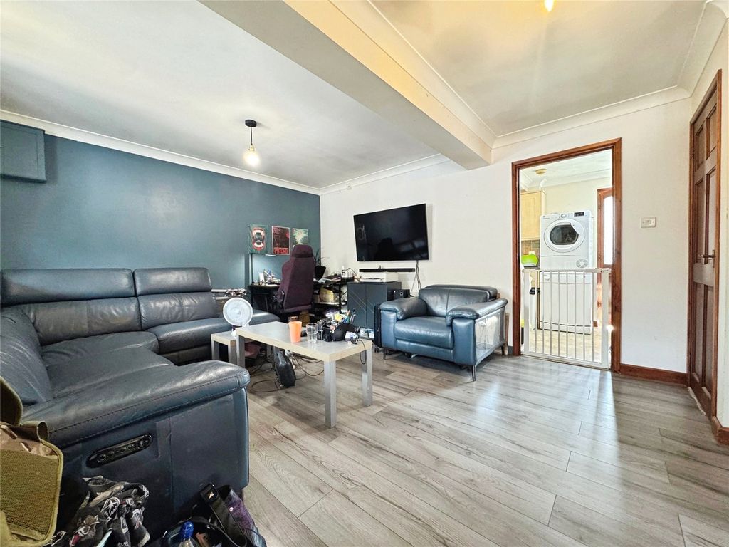 Property photo 2 of 10 Picture No. 02