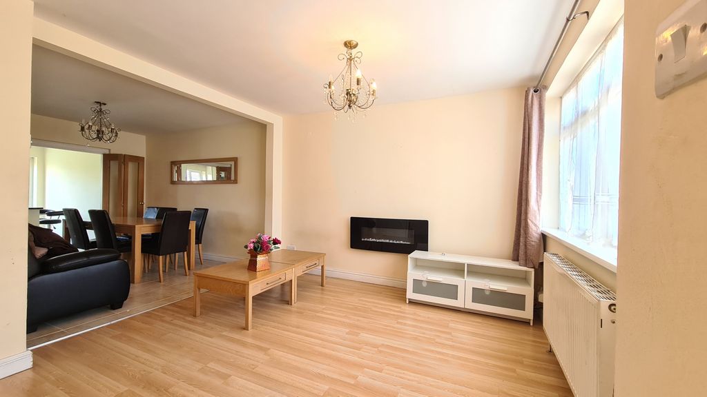 Property photo 2 of 9 Gallery