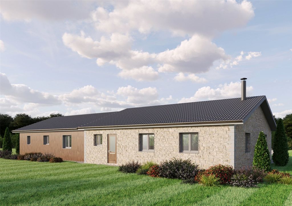 Property photo 3 of 12 Bungalow