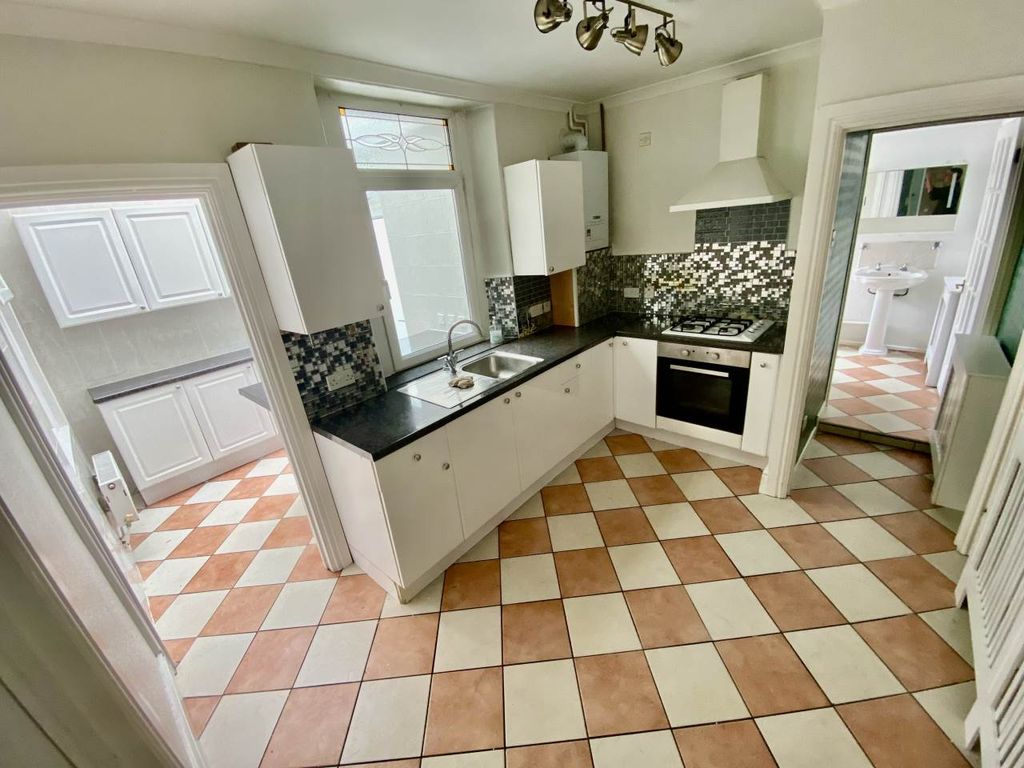 Property photo 1 of 20 Img_4492
