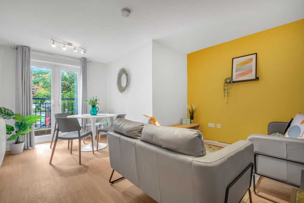 Property photo 1 of 9 Property Photo