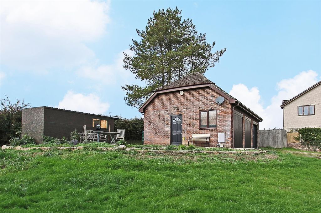 Property photo 1 of 16 Annex Spring Meadows (8).Jpg