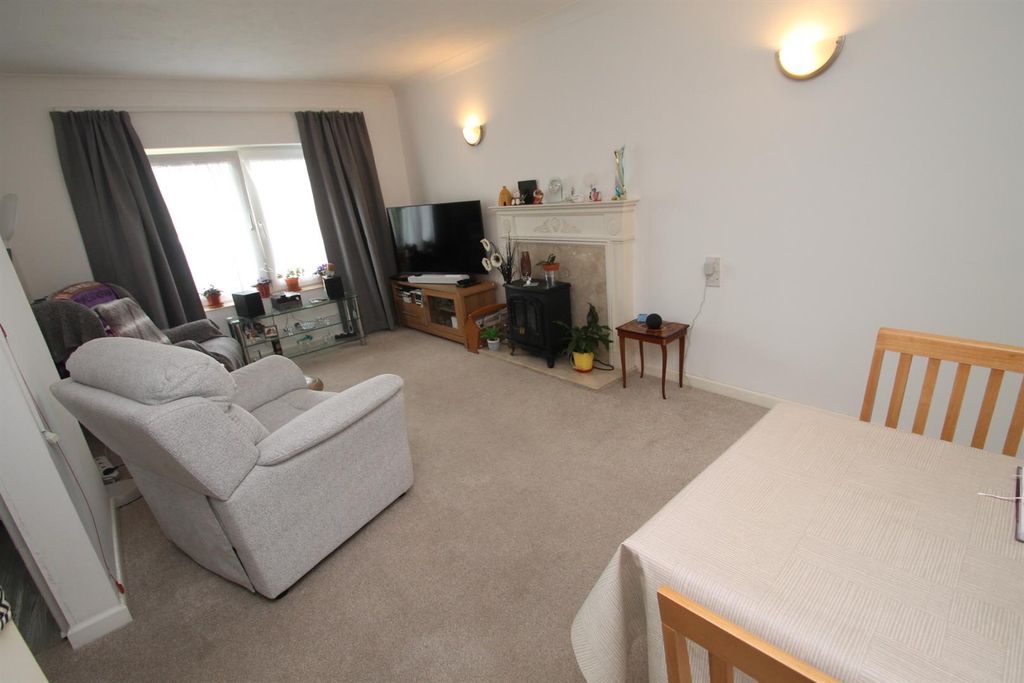 Property photo 3 of 14 Img_0128.Jpg
