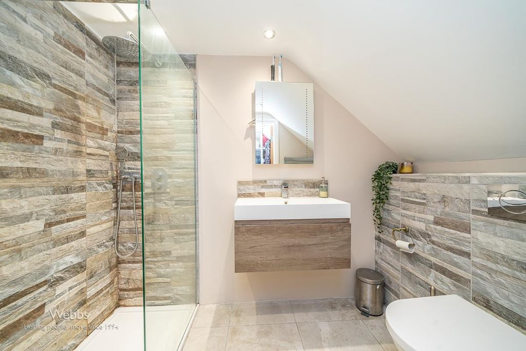 Property photo 3 of 25 Â© Webbs Estate Agents Â© (20 Of 103).Jpg