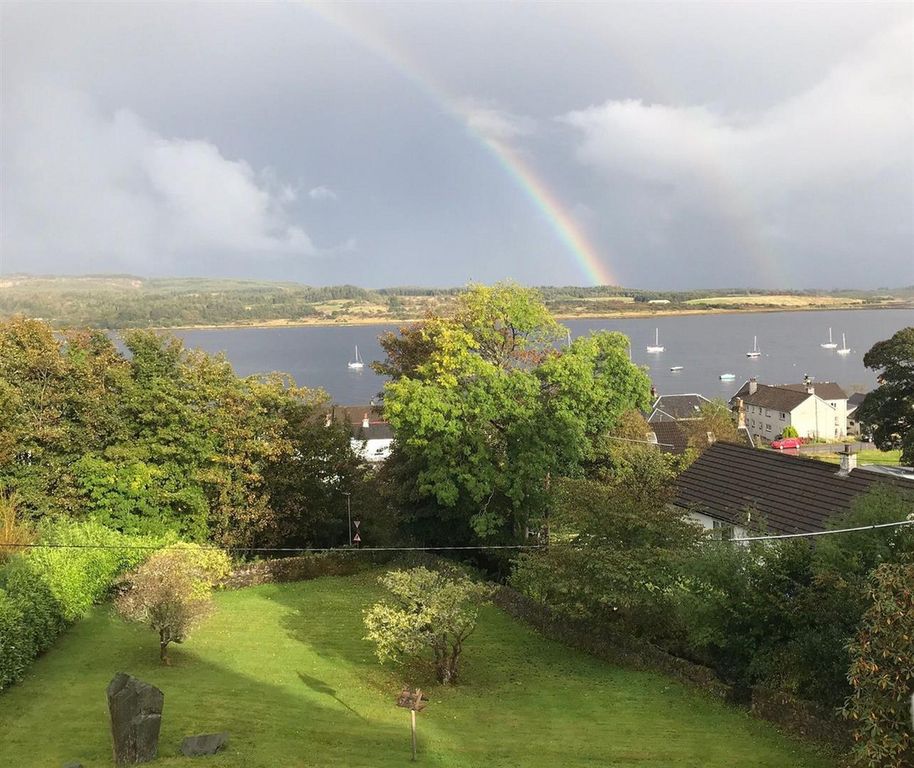 Property photo 2 of 30