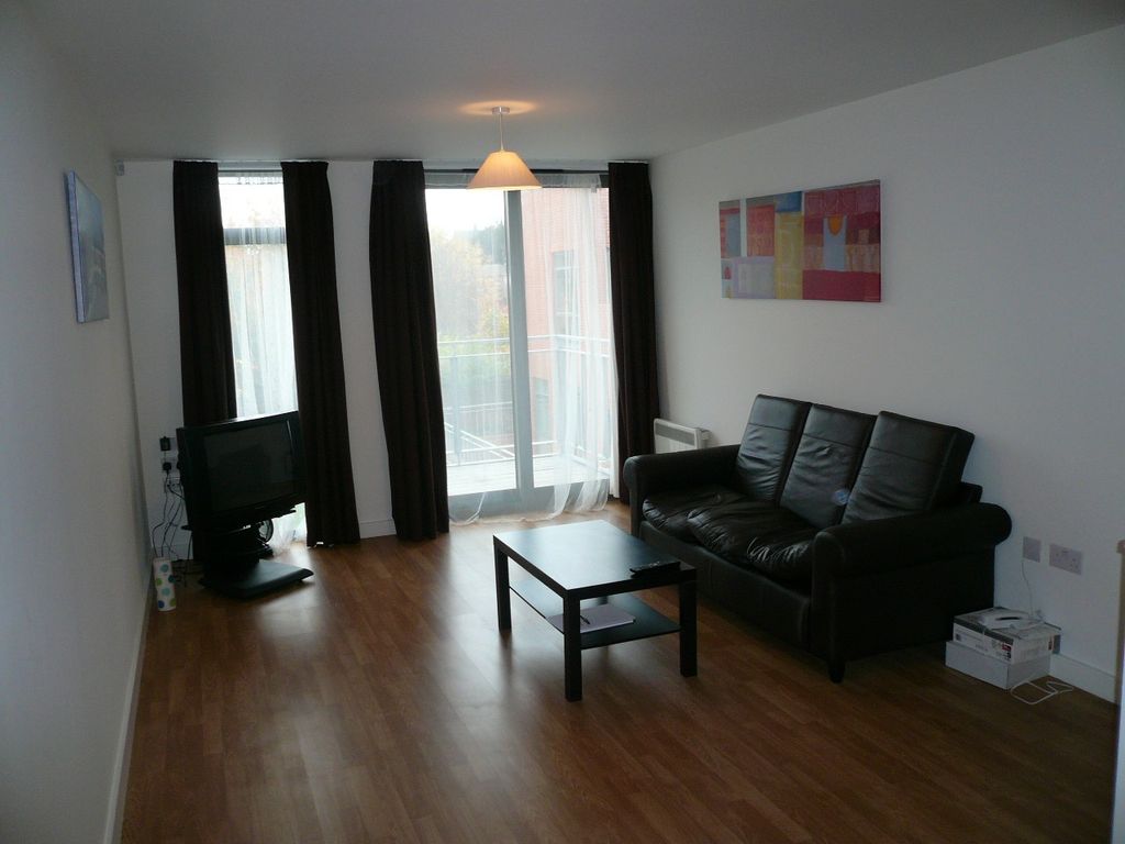 Property photo 1 of 12 (Main)