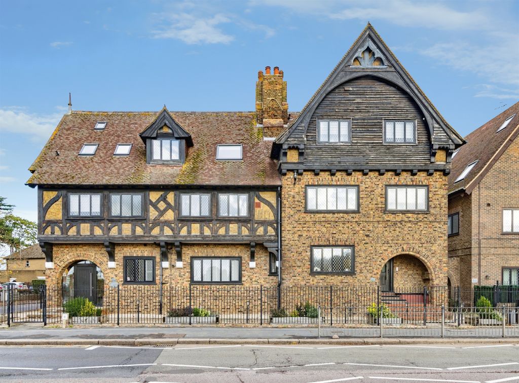 Property photo 1 of 20