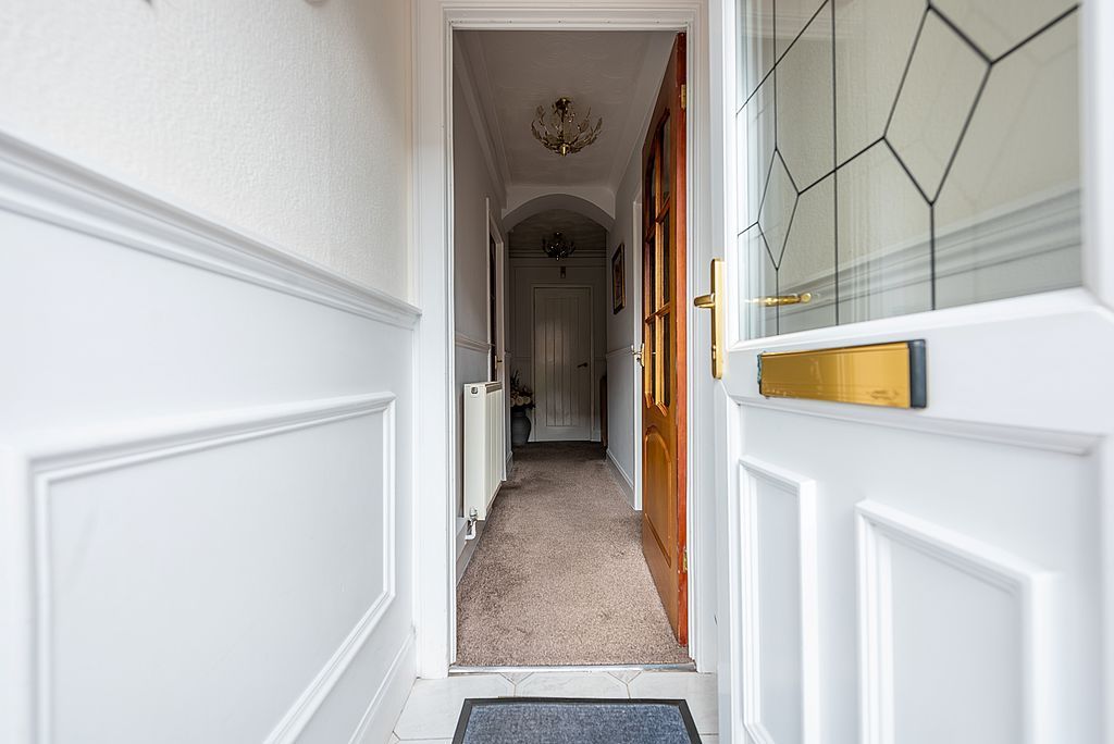 Property photo 2 of 24 Hallway