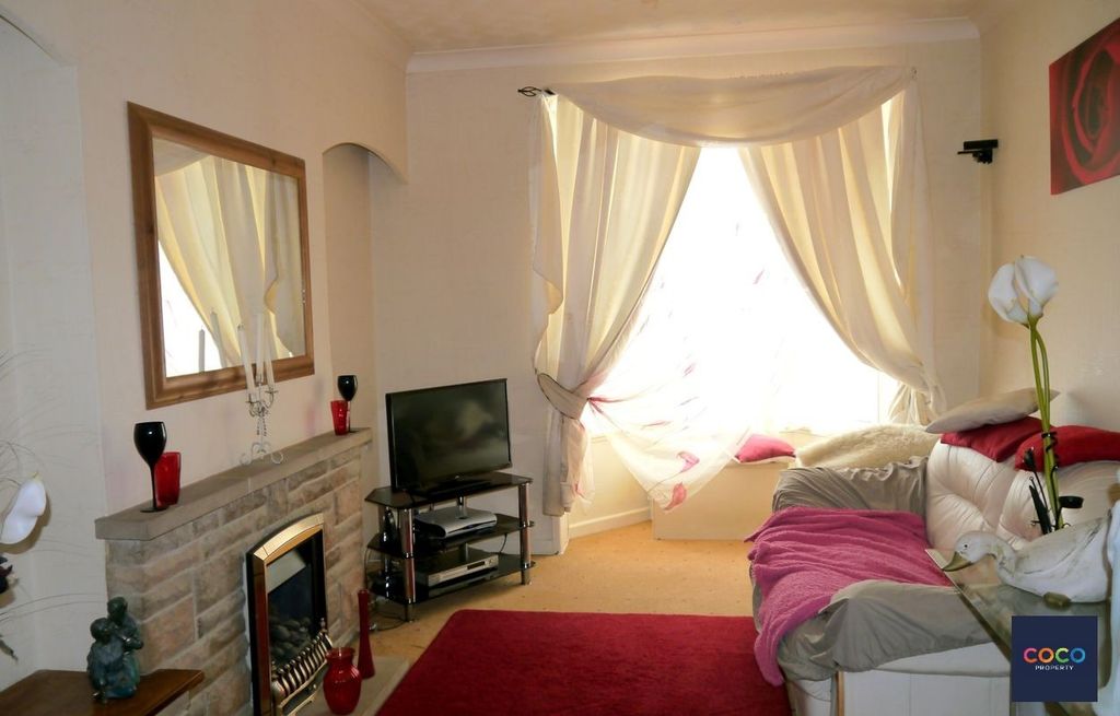 Property photo 3 of 7 5895264