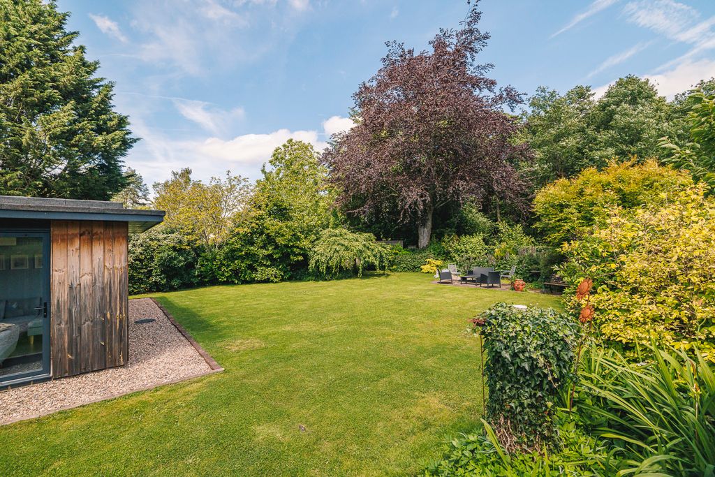 Property photo 3 of 32 Picture No. 58