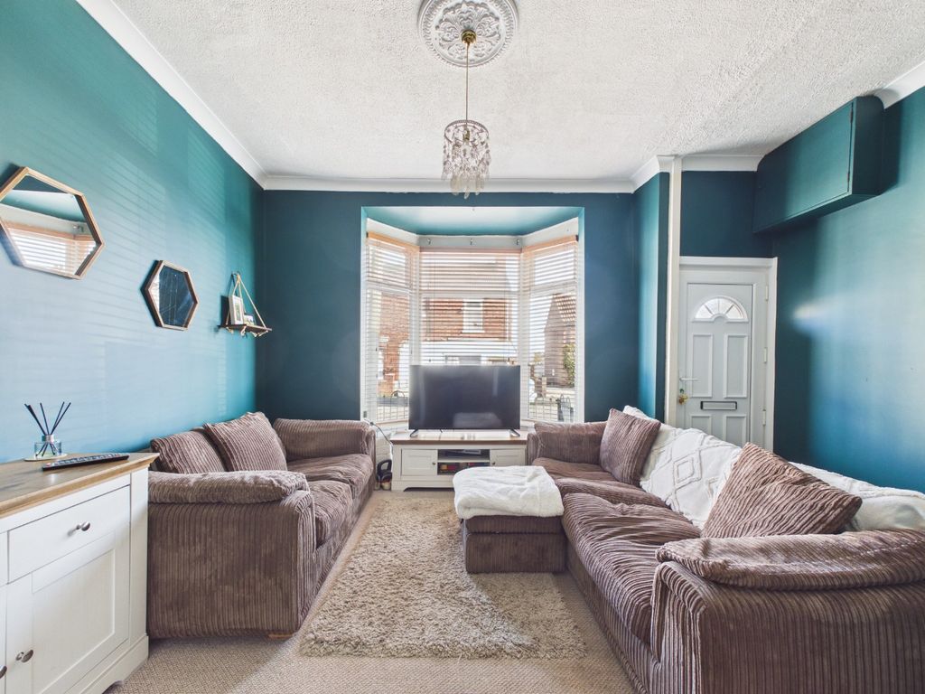 Property photo 3 of 14 4884118