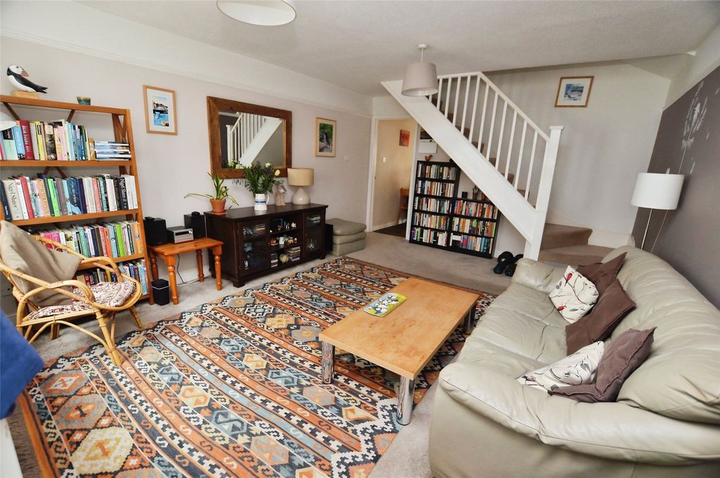 Property photo 2 of 18 Living Room